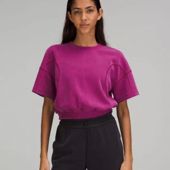 Last Chance! NWOT LULULEMON Softstreme Gathered Tee, Magenta Purple, size 4 - Picture 1 of 4